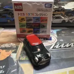 トミカ　カラフルコレクション　ミニ　ミニクーパー 黒　赤のサムネイル
