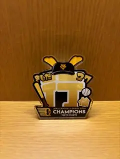 ジャイアンツ シークレットアクリルネームバッジ2024年優勝記念  岸田選手