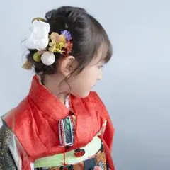 【七五三7歳髪飾りS】ひつじヘアアレンジ白/赤/金（ゴールド）小学校卒業式袴