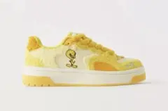 ZARA Tweety スニーカー イエローのサムネイル
