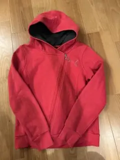 PUMA フード付きレッドパーカー M