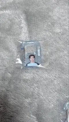 倍井謙 ジュビポン カラビナ