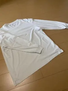 ユニクロ　エアリズムUVカットクルーネックT（長袖）　XXL ホワイト