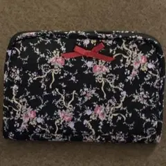 Triacup花柄ブラック✴︎マルチポーチ✴︎通帳•お薬手帳入れ✴︎カードケース