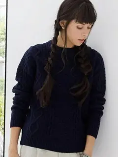 P502アローズ長袖ケーブルニットセータークルーネックネイビー濃紺無地ウール秋冬