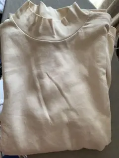 UNIQLO U モックネックプルオーバー