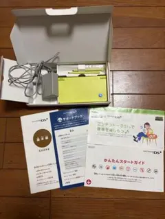 Nintendo DS i ライムグリーン