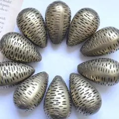 10個★大きい　ティアドロップ　アンティークブロンズ　プラスチックビーズ