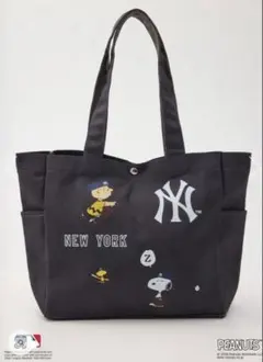 PEANUTS × MLB ニューヨーク・ヤンキース トートバッグのサムネイル