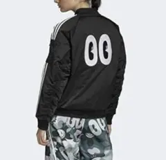 新品タグ付き　アディダスオリジナルス × ハティ・スチュワート ボディバッグ アディダス オリジナルス× ハティ・スチュワート ボディバッグ