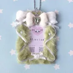 Item thumbnail for item 5a6b118c-1d07-4dbc-bfe5-fa085611d96f