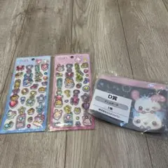ぷくきらシール2枚とポーチ