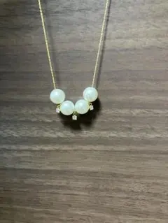 パールとクリスタルのネックレス