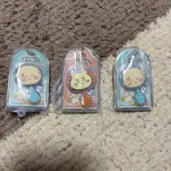 ちいかわ　ミニチュアチョコチャーム　3個セット(ラッコ2個、シーサー)