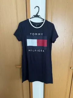 【TOMMY HILFIGER】ロゴワンピース／Tシャツワンピ／ネイビ