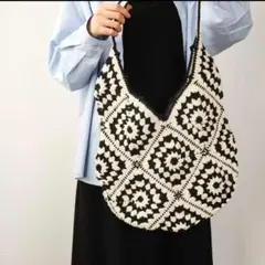 ★新品未使用★北欧 ショルダーバッグ上品デザインかぎ針編みグラニースクエア