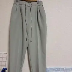 ライトグレー ドローストリング スラックス