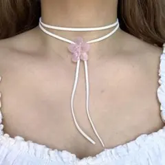 【ハンドメイドチョーカー】桜　スウェード　ネックレス　白　ピンク　ビーズ