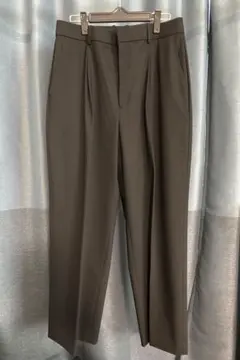 UNIQLO タックワイドパンツ