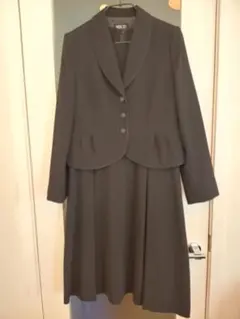 11号　喪服　ジャケットとワンピースセット　美品　東京IGIN