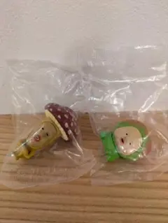こびとづかん　おすわりマスコット　ガチャガチャ