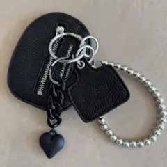 ブラック ハート ミニポーチ キーケース バッグチャーム フェイクレザー 黒