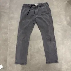 黒 チノパン
