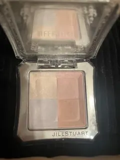限定品　ジルスチュアート　ミックスフェイスパウダー　コンパクト