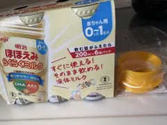 明治 ほほえみらくらくミルク 200ml×6本　アタッチメント付き