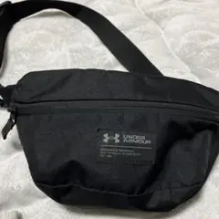 アンダーアーマーショルダーバック　超極美品