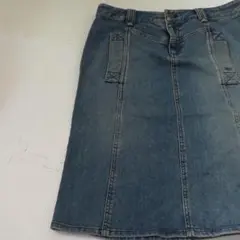 マークジェイコブス　色合いがちょうどいい膝丈デニムスカート　27インチ