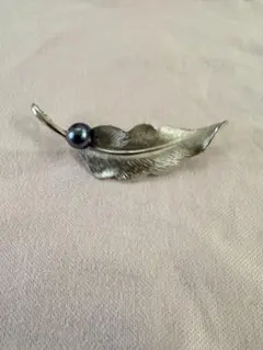 TASAKI　タサキ　黒蝶真珠　ブローチ兼ペンダントトップ　結び　シルバー TASAKI（タサキ） ネックレス 田崎 ロング 黒蝶真珠 南洋 パール K18WG