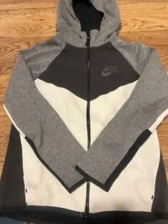 Item thumbnail for item 005db290-269c-4f36-9561-fe3e508239da