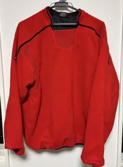 DESCENTE 赤 フリース