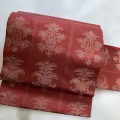 未使用に近い　名古屋帯　えんじ色　更紗　アラベスク　金銀糸　華文