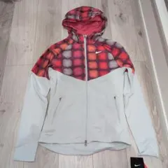 ナイキ　ランニング 　ドライフィット　フード付　ウィンドブレーカー　S　☆新品☆