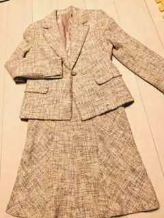 スカートスーツ　11号