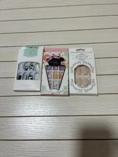 ネイルチップ 3点セット まとめ売りのサムネイル