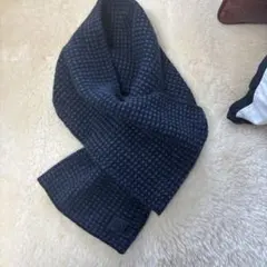サルヴァトーレフェラガモ　ニットマフラーのサムネイル