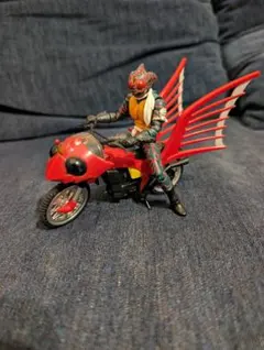 仮面ライダーアマゾン　掌動(SHODO）フィギュア