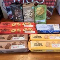 22 M&S 人気お菓子10点詰め合わせセットのサムネイル
