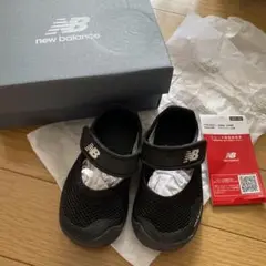 new balance ベビーサンダル 現行モデル