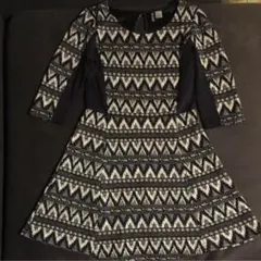 H&Mの異素材ワンピース