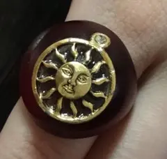 Vintage Gold Sun x Red コンボ 太陽モチーフの赤いリング