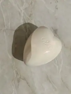 【Refa】ハート型ヘアブラシ ホワイト・レッド