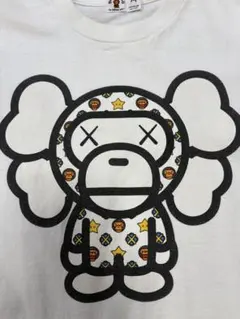 希少 A BATHING APE × KAWS コラボ Lサイズ Tシャツ 白 - メルカリ