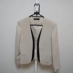 【ノーカラージャケット】ベージュ