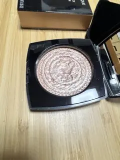 CHANEL エクラ マニェティク ドゥ シャネル フェイスパウダー