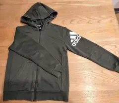 adidas ジップアップパーカー　150