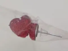 ハート型　ピアス　レッド